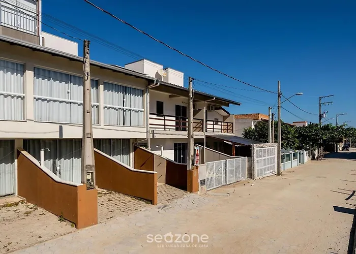 Casa 2Q C/ Churrasq. 600M Da Praia Rvl1183 Bombinhas