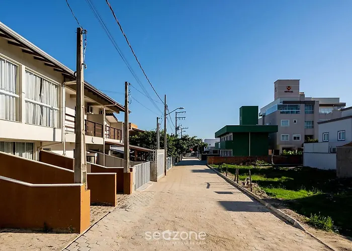 Casa 2Q C/ Churrasq. 600M Da Praia Rvl1183 Bombinhas